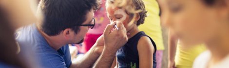 Trucco, parrucco e arriccia-spiccia