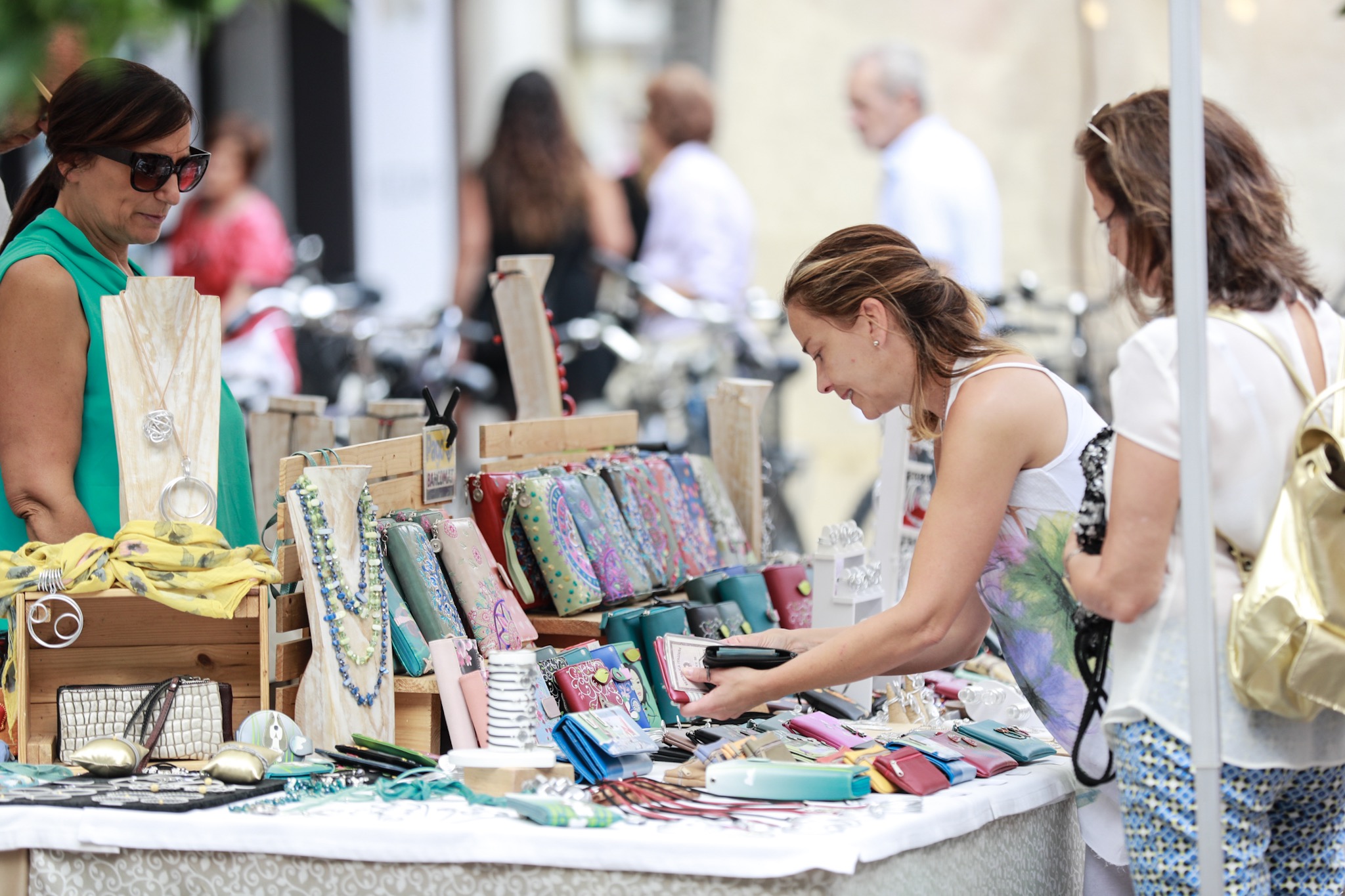 stand al mercatino del solito e dell'insolito alla Notte di Fiaba